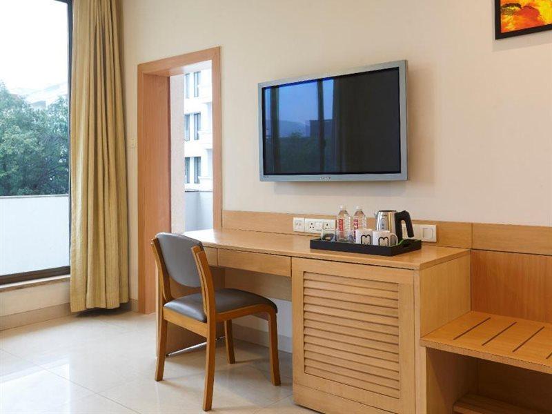 Mango Suites Select Mahape Navi Mumbai Zewnętrze zdjęcie